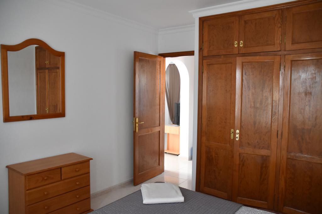 Alhambra Apartamentos تياس المظهر الخارجي الصورة