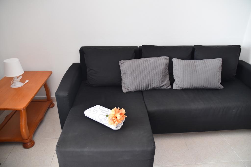 Alhambra Apartamentos تياس المظهر الخارجي الصورة