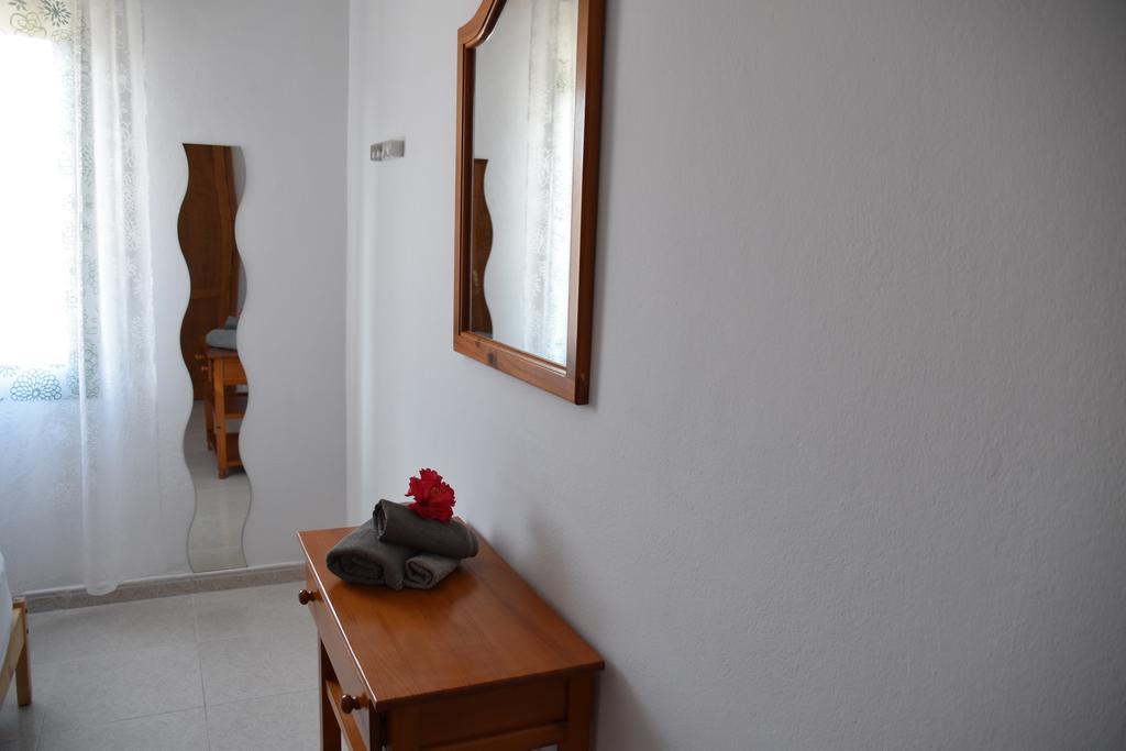 Alhambra Apartamentos تياس المظهر الخارجي الصورة